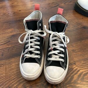 Converse- black high tops
